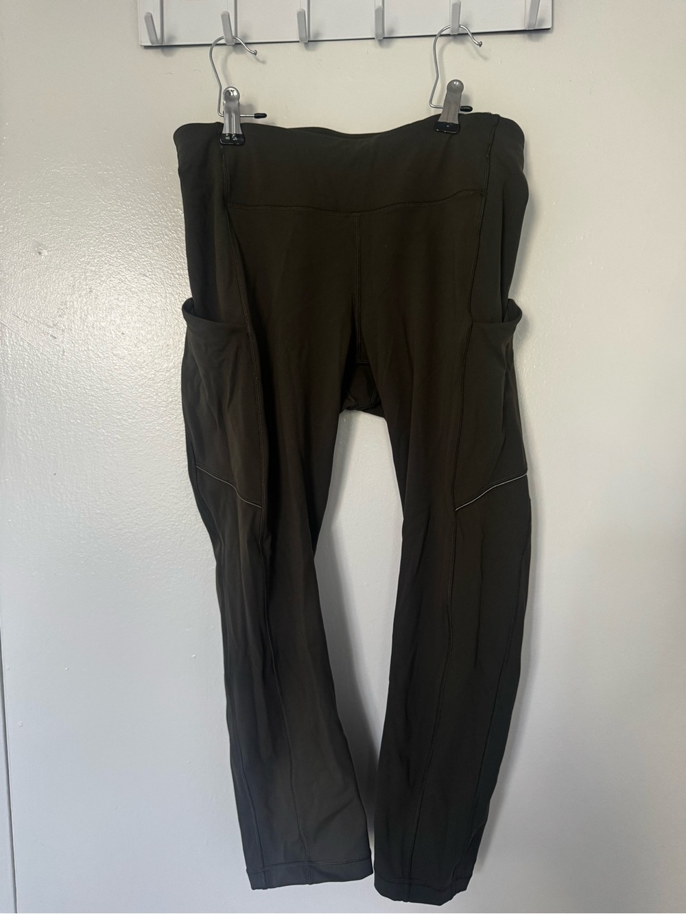 lululemon athletica fast and free Olive Green leggings cropped